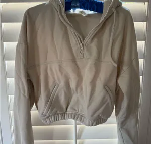 ALO size S cropped bone sweater thumbnail 3