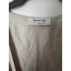 Aritzia Babaton Wallace‎ Wrap Linen Mini Dress Size Small Tan Short Sleeves thumbnail 3