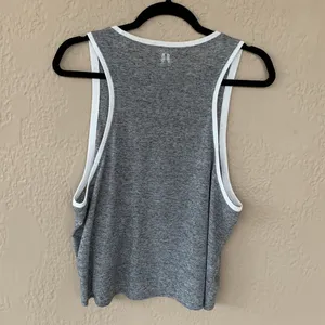 Victoria’s Secret angels workout top | size m thumbnail 4