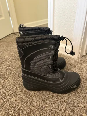 Northface snow boots kids size 5 thumbnail 4