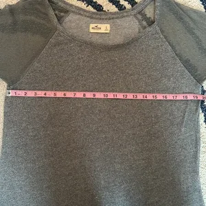 🆕 Hollister Women’s 3/4 Sleeve Top, Size Medium thumbnail 7