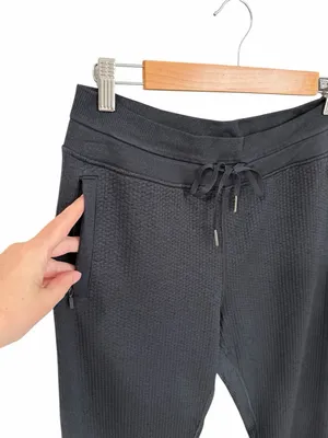 Lululemon Engineered Warmth Jogger Black Size 8 thumbnail 4