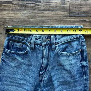 Pacsun Womens 90’s Boyfriend Denim Ripped Distressed Jeans Sz 24 Light Wash Blue thumbnail 3