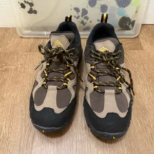 CC-Los Waterproof Women’s Hiking Shoes Size 39 (us-8.5) thumbnail 2