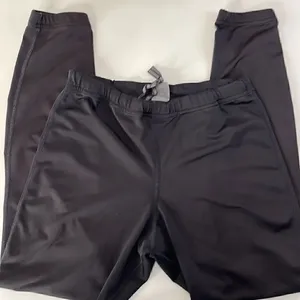 REI Capri athletic leggings. Size Medium. Black thumbnail 2