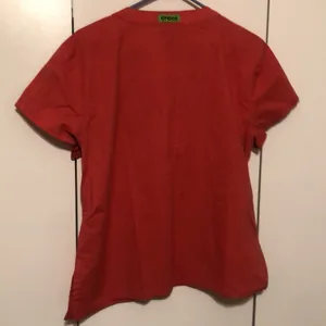 Crocs Medical Apparel Women’s Scrub Top Size Large Orange Color thumbnail 7