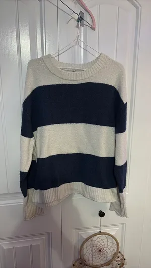 American Eagle Knit Sweater thumbnail 3