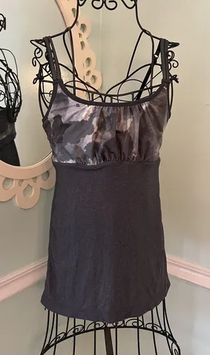 LULULEMON‎ gray White tank tie dye grey top size 4 thumbnail 1