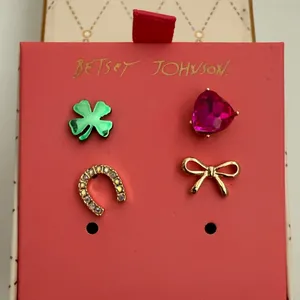 Betsey Johnson nwt Pink and Green Earring Set clover heart horseshoe bow thumbnail 2