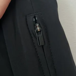 Athleta Savannah Bermuda Size Small Black thumbnail 4