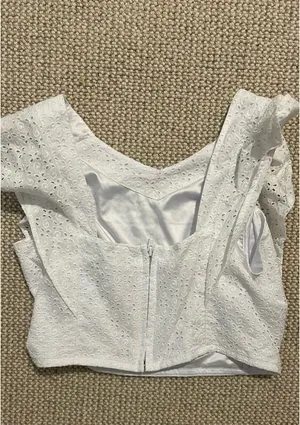 Koch white top thumbnail 2