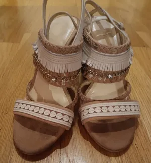 Nine West Nude Fringed Rhinestone Accent Heels in sz 7 thumbnail 1