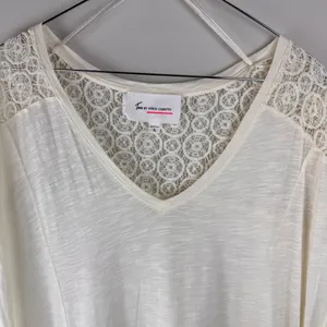 Two by Vince Camuto Tribal Beat Lace Inset Shark Bite‎ Hem Shirt Top Chalk Sz XL thumbnail 4