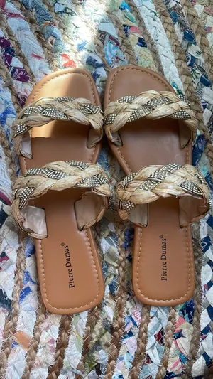 Sandals Size 8 thumbnail 2