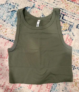 NIKIBIKI Seamless Top Cropped thumbnail 1