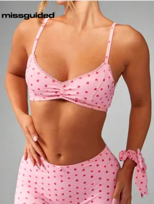 Missguided Heart Bralette Size Large thumbnail 1