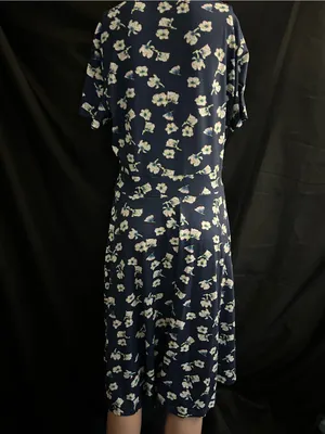MS Basic Women's Navy & White Floral Wrap Dress LG thumbnail 2