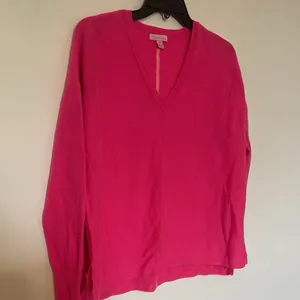 Lilly Pulitzer Hot Pink Vneck Cashmere Side Slit Sweater thumbnail 2