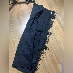 Lord and taylor large scarf/wrap thumbnail 1