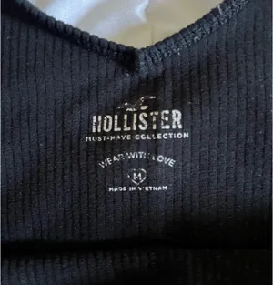 Hollister Cropped Tank Top thumbnail 2
