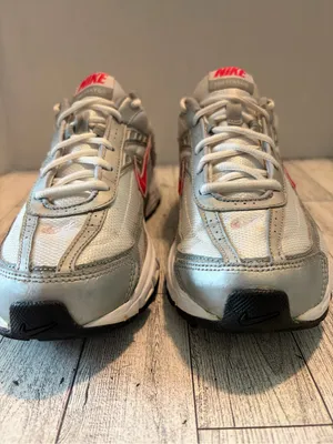 Nike Womens Inititator 394053-101 Gray Running Shoes Sneakers Size 8.5M thumbnail 4