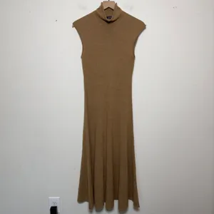 Polo Ralph Lauren Women 100% Cashmere Midi Dress M Camel Turtleneck Fit & Flare thumbnail 2