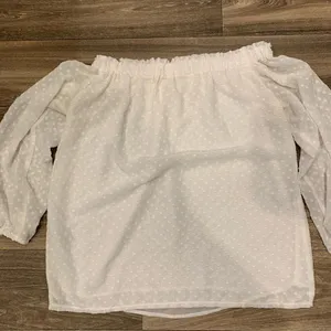Textile Elizabeth and James White Peasant Off The Shoulder Top Size Medium Boho thumbnail 3