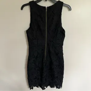ASTR The Label Textured Crochet Lace‎ Floral Sheath Dress Sleeveless Black Sz S thumbnail 13