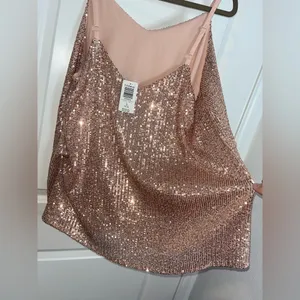 Torrid NWT V-neck Sophie Rose Gold Sequin Woven Swing Lined Relaxed Cami Size 1X thumbnail 5