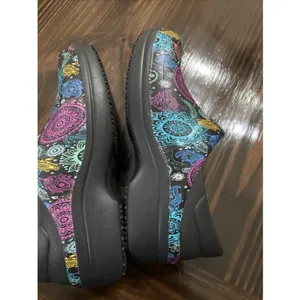 Crocs Clogs Womens Neria Pro II Paisley Mandala Multicolor Nursing Shoes Size 8 thumbnail 7