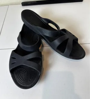 Crocs Kelli Twist Sandals Women Size 10 Strappy Comfort Slip On‎ Beach Resort thumbnail 1