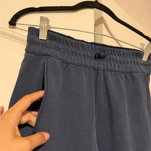 Lululemon Ribbed Softstreme Mid-Rise Wide-Leg Cropped Pant 25" True Navy thumbnail 7