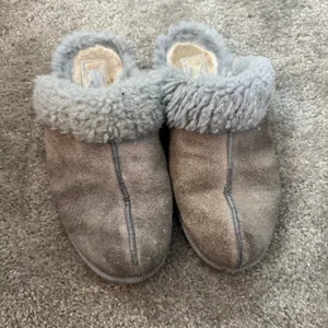 UGG Gray Sheepskin Women's Slippers thumbnail 2