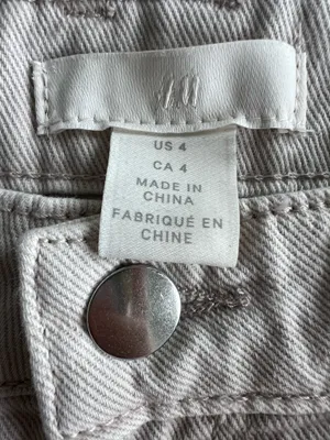 H&M Cream Barrel Jeans thumbnail 6