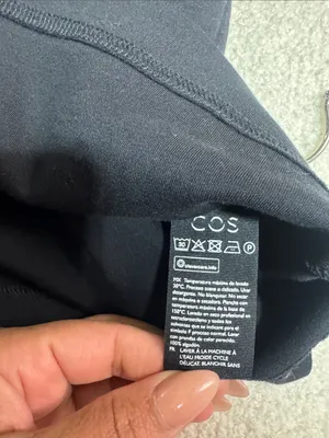 COS Black Short-Sleeve crop Crewneck Tee thumbnail 6