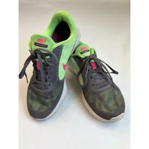 Nike Revolution 3‎ Women's Gray/Neon Pink/Green Size 9.5 Mesh Lace Up Running thumbnail 3