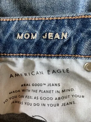 AMERICAN EAGLE AE Ripped Mom Jean Distressed High Rise Size 4 thumbnail 8