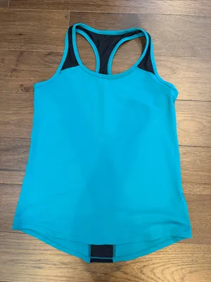 Fabletics Amna Tunic in Laurel/Black Athletic Tank Size XS - C54-014 thumbnail 1