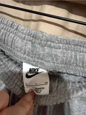 Nike pants thumbnail 2