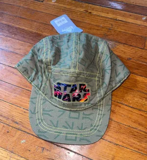 NWT Star Wars Olive Green Patterned Kids Cap wwith Colorful Logo (M/7-10) thumbnail 1