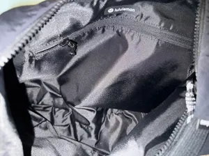 Lululemon Pleated Shoulder Bag 10L thumbnail 4