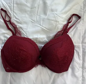 Victoria's Secret Bra thumbnail 1