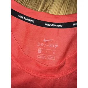 Nike Women's Small Red Black Running‎ Shirt Short Sleeves Just Do It Workout thumbnail 2