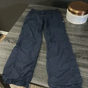 Lululemon dance studio jogger size 6 reg thumbnail 1