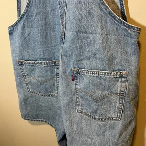 Levis Women's Denim Shortalls Light Wash Bib Overalls Blue Small Country Western thumbnail 9