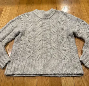American Eagle women’s crew neck sweater size small. thumbnail 1