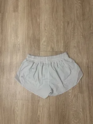 lululemon shorts  thumbnail 2