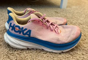 Hoka Clifton 9 Shoes thumbnail 1