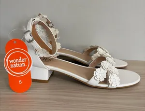 Wonder Nation New! Kids White Floral Ankle-Strap Sandals size 5 thumbnail 1