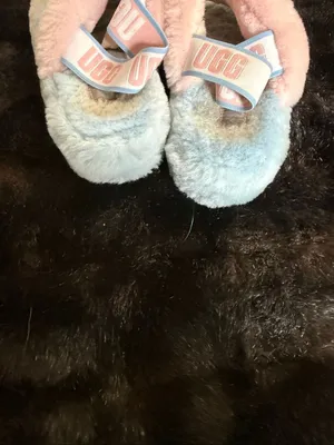UGG Women’s 7 Fluff Yeah Light Blue Pink Pride Slide Sandals thumbnail 4